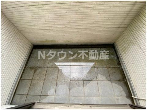 バルコニー　バルコニーからの眺めを楽しみながら食事をしませんか