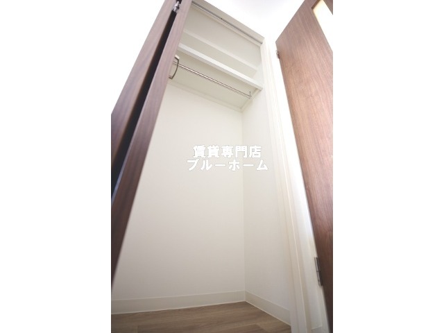 収納　ロングコートも十分収納可能！