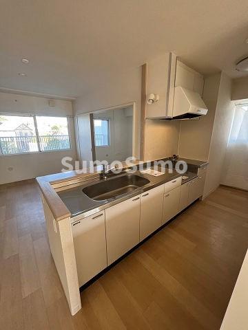 キッチン　キッチンでお料理をお楽しみください