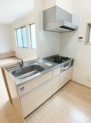 キッチン　※別部屋参考画像です。