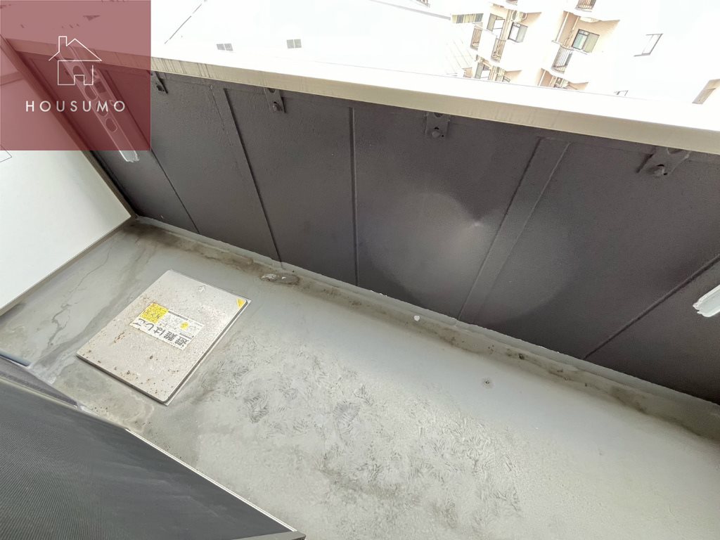 バルコニー　開放的で明るい空間を演出してくれるバルコニーです