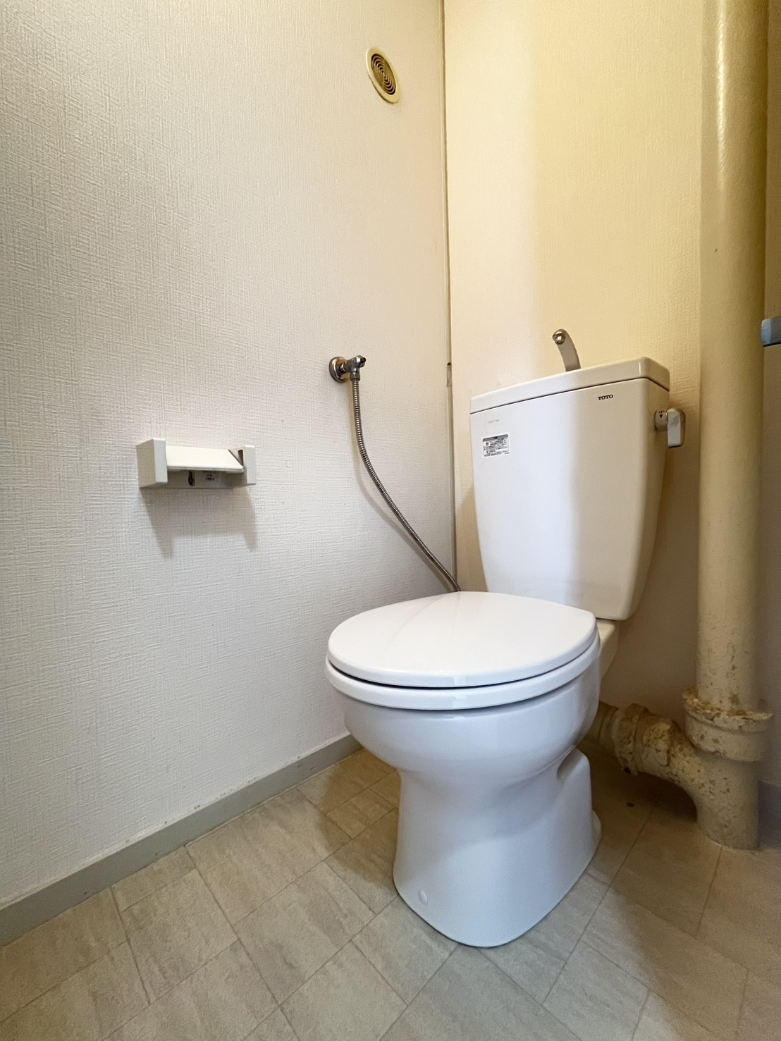上高丸住宅D棟のトイレ写真