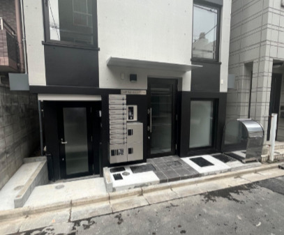 エントランス　建物の内部です