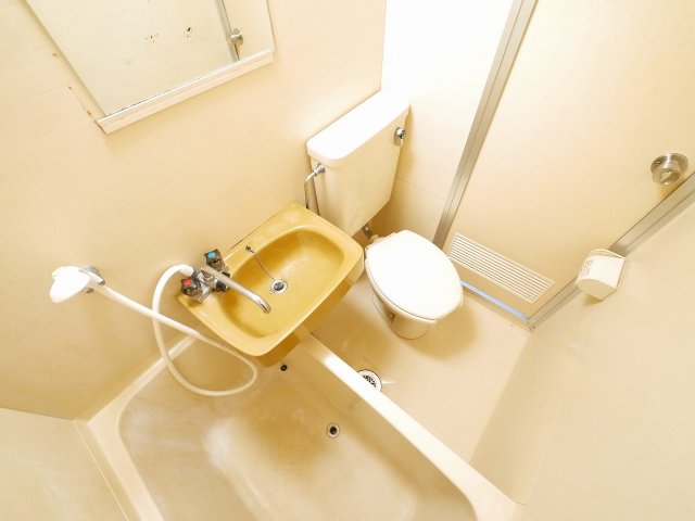 バス・シャワールーム　ゆったり過ごせるお風呂です