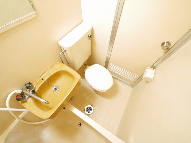 トイレ　落ち着いたトイレです