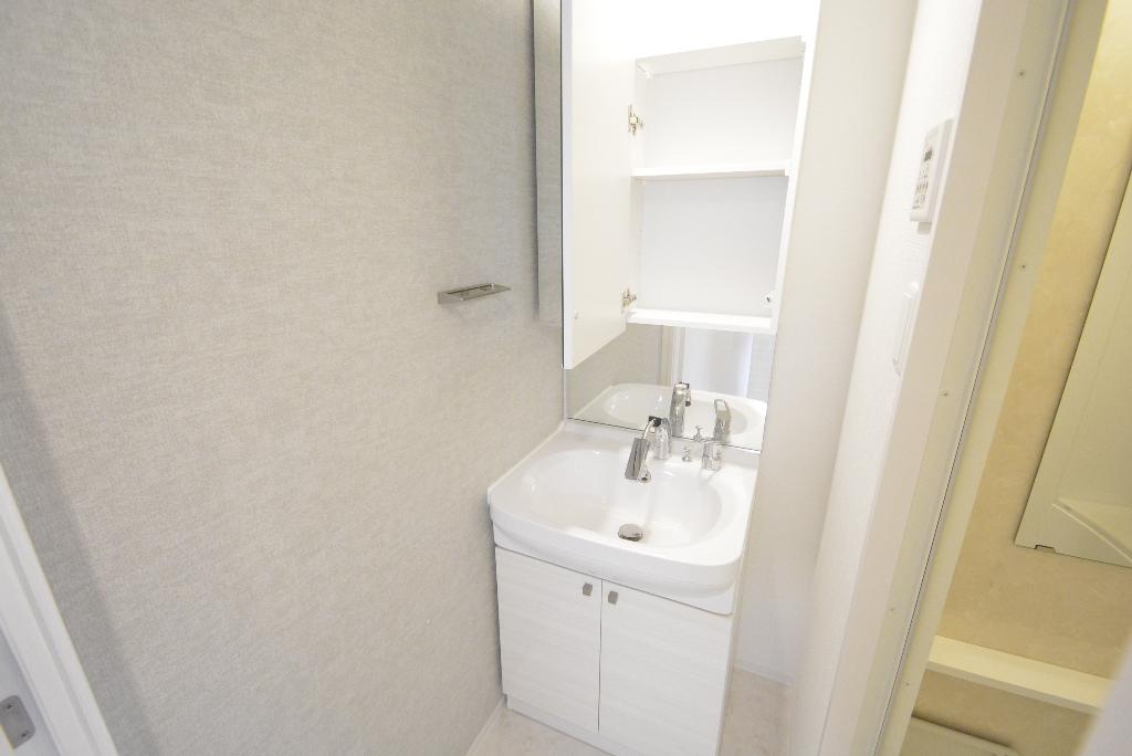 洗面設備　洗髪洗面化粧台