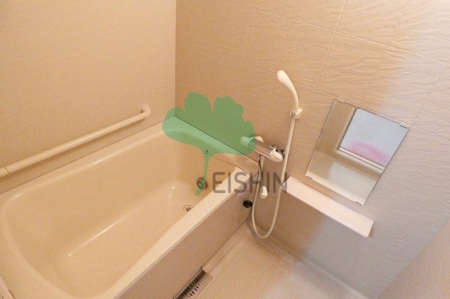 バス・シャワールーム　清潔感のある浴室です！