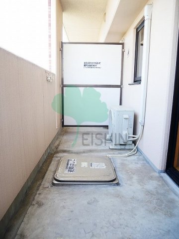 バルコニー　日当たりの良いバルコニーです！