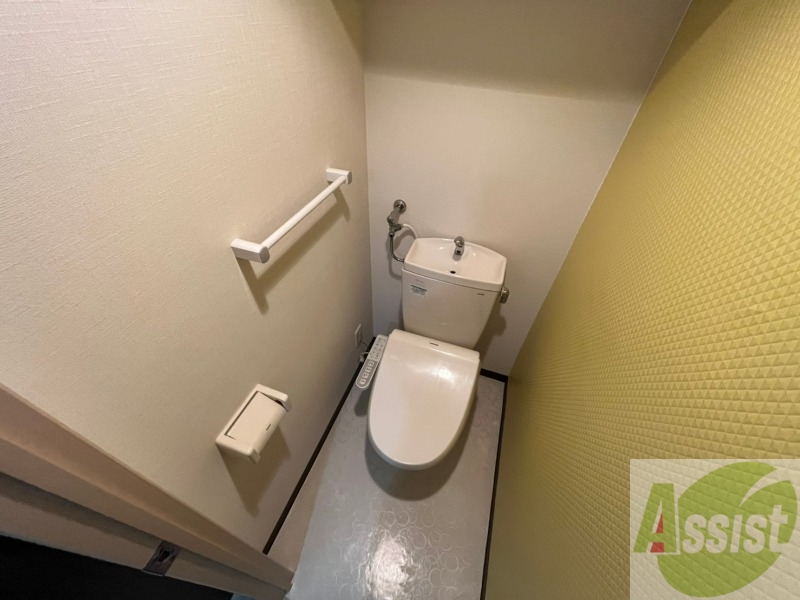 トイレ　こちらはトイレです。清潔感があり、安心して使用できます。