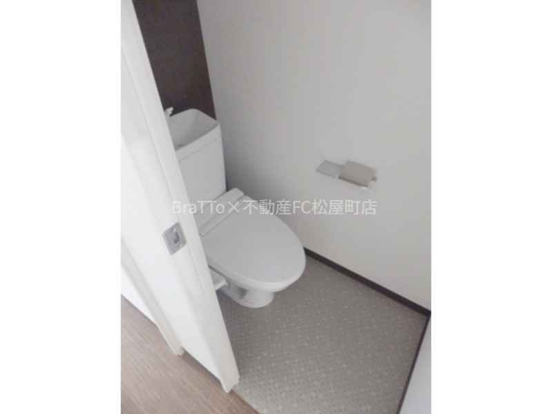 トイレ　トイレ（ウォシュレット付）