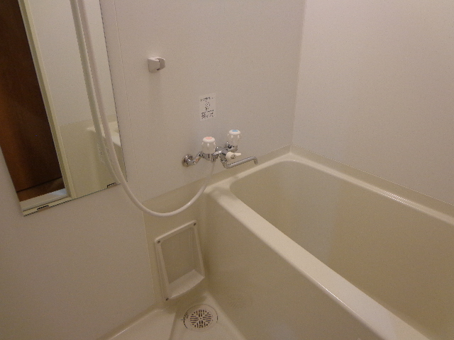 バス・シャワールーム　バスルーム