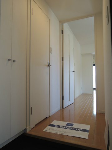 玄関　※別部屋の参考写真となります※現況優先※