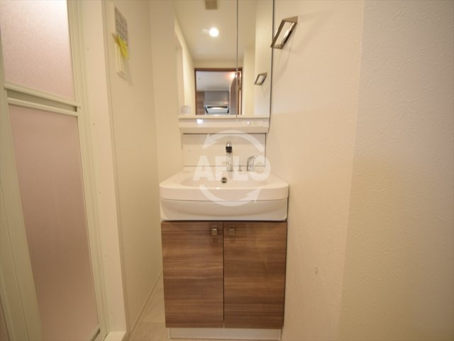 洗面設備　エスリード松屋町グレイス　独立洗面台