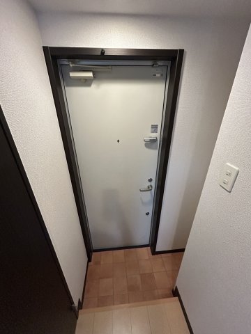 玄関　※同シリーズ参考画像