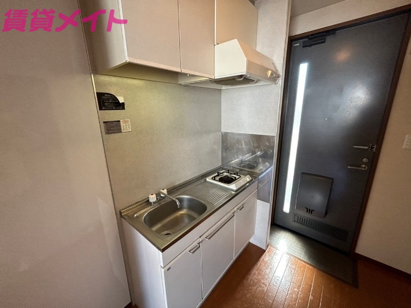 キッチン　同型参考写真