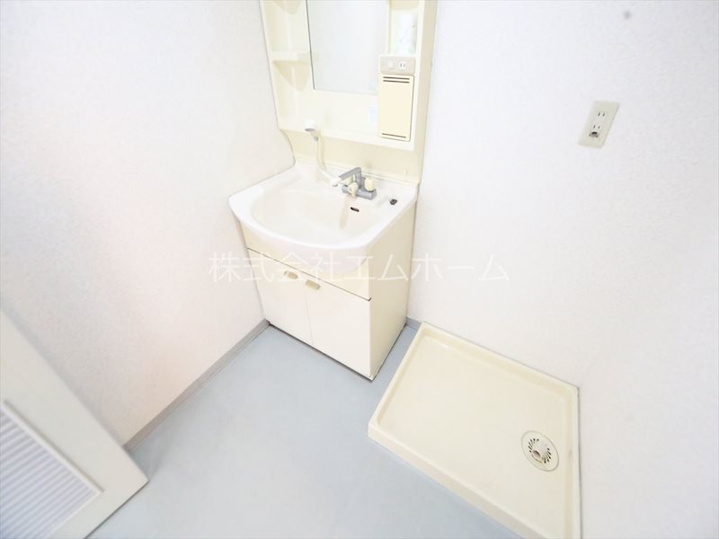 洗面設備　脱衣所　独立洗面台（シャンプードレッサー）