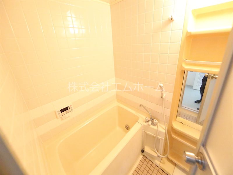 バス・シャワールーム　追い焚き　オートバス機能付バスルーム