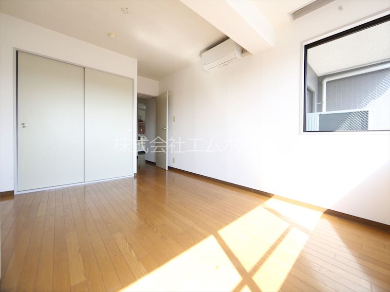 その他部屋・スペース　洋室8.9帖　クローゼット付（収納充実してます）