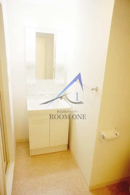 洗面設備　独立洗面台です。