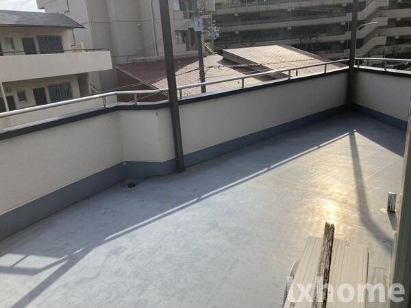 バルコニー　落ち着いた時間を過ごせるバルコニーです