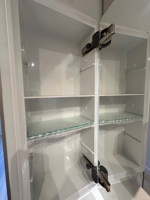 その他設備　ミラー収納