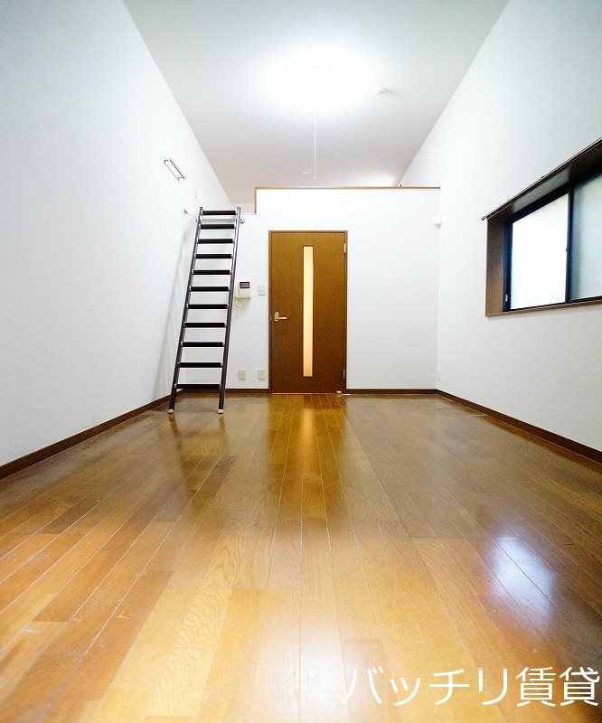 居室・リビング　画像は別部屋タイプの為、現状を優先致します。