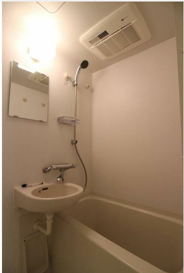 バス・シャワールーム　＊居住中のため別部屋参照