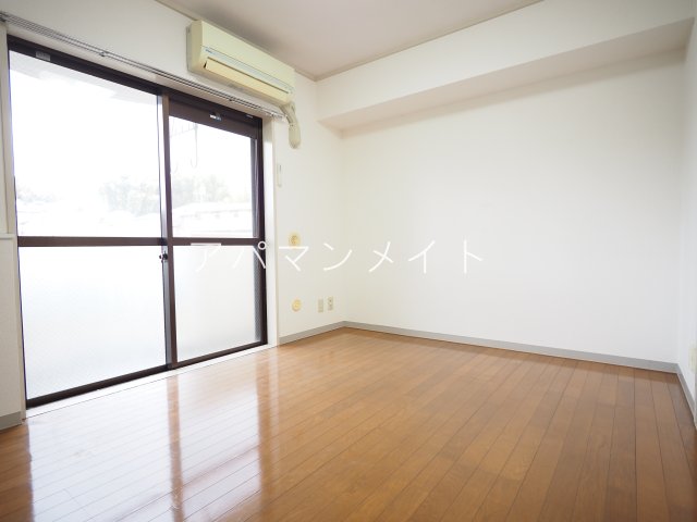 居室・リビング　使いやすいリビングです