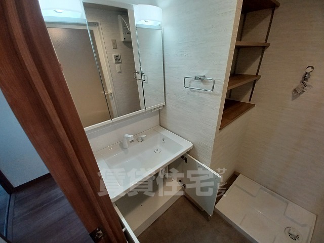 洗面設備　同物件別部屋参照