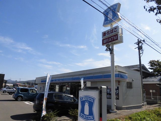 コンビニ　ローソン　横手赤坂館ノ下店（コンビニ）まで800m