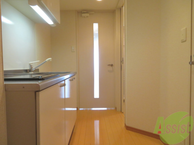 玄関　玄関側を撮影してみました。イメージできましでしょうか？