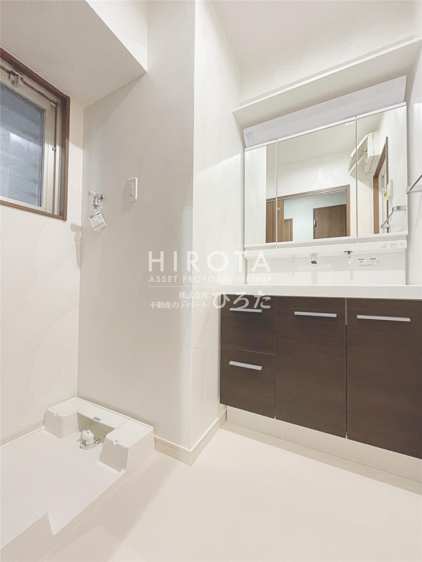 洗面設備　同仕様写真になります。