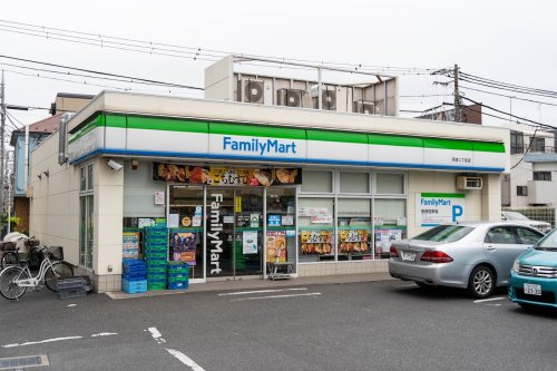 コンビニ　ファミリーマート 羽田二丁目店（コンビニ）まで187m
