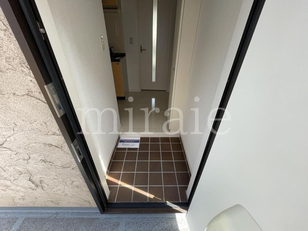 玄関　バルコニー