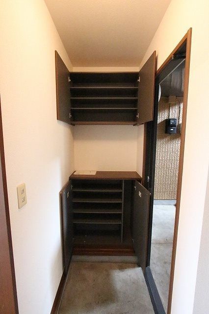 玄関　★お部屋探しはタウンハウジング橋本店まで★