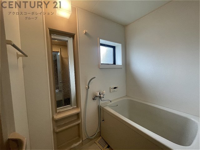 バス・シャワールーム　バストイレ別でおすすめです☆