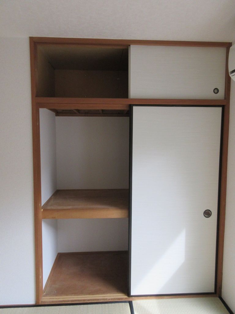 収納　和室押入れ
