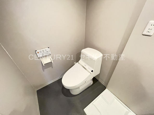 トイレ　温水洗浄暖房便座
