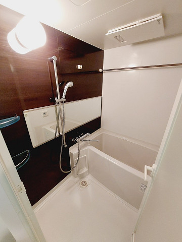 バス・シャワールーム　日々の疲れを癒すお風呂付です
