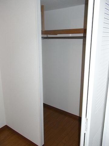 その他設備　奥行きのある収納スペース