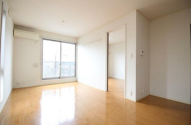 居室・リビング　同一物件別部屋写真