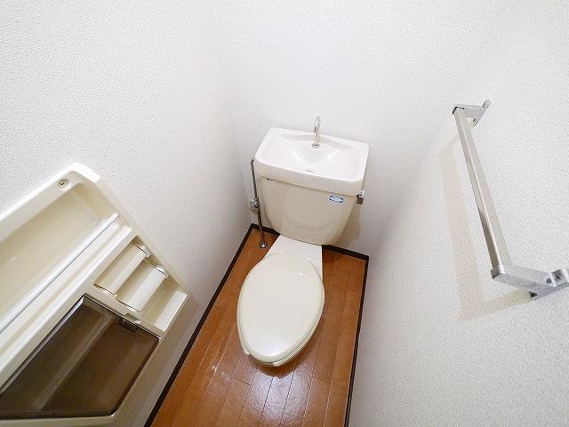 トイレ　落ち着いたトイレです