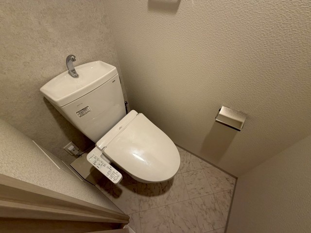 トイレ　別号室の写真です