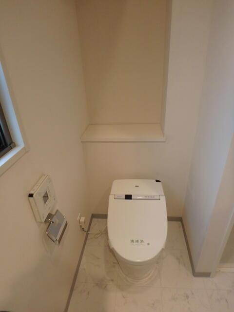 トイレ　シンプルで使いやすいトイレです