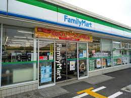 コンビニ　ファミリーマート国道五個荘店（コンビニ）まで715m