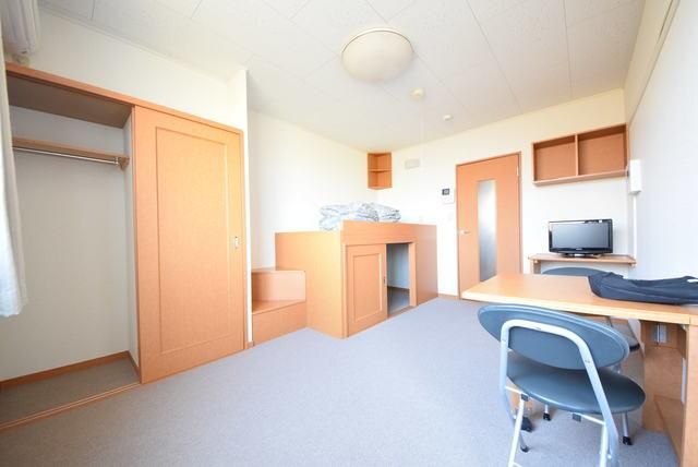 居室・リビング　★家具家電付きのお部屋です★