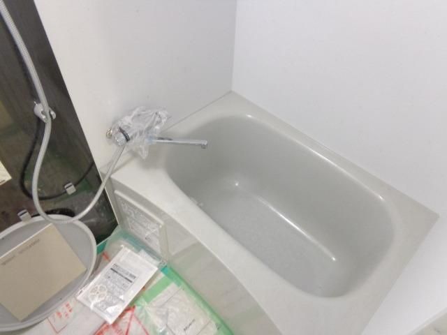 バス・シャワールーム　バストイレ別