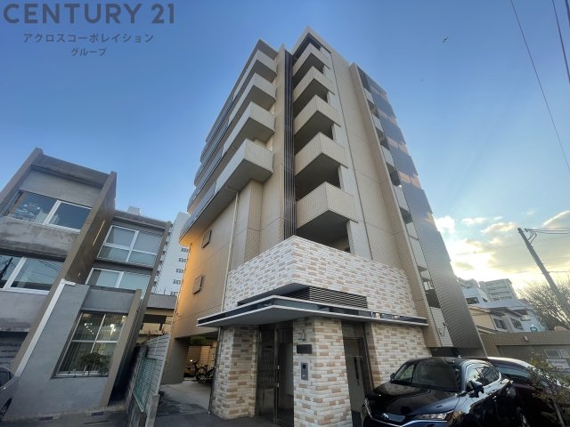 建物外観　オートロック・防犯カメラ付きで安心です！