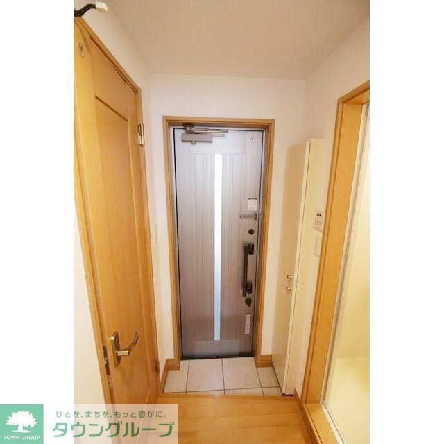 玄関　お部屋探しは株式会社　タウンハウジング　までお気軽にお問合…