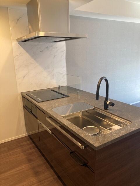 キッチン　※写真は同タイプ住戸です。